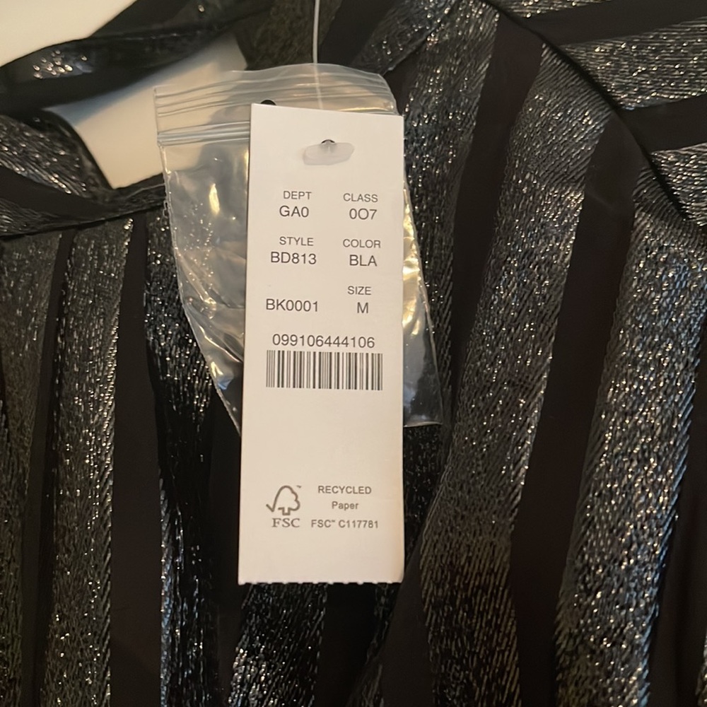 Metallic chiffon mock neck top - Picture 2 of 5